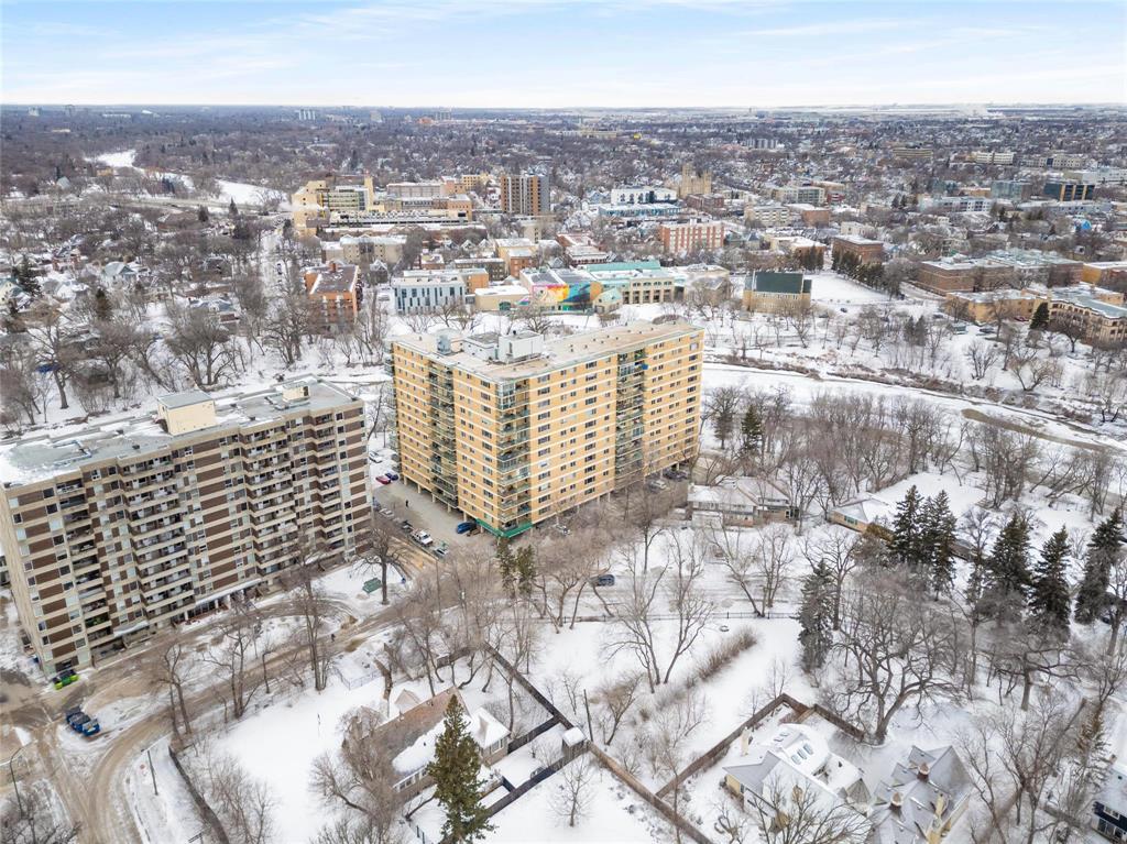 1G 300 Roslyn Road