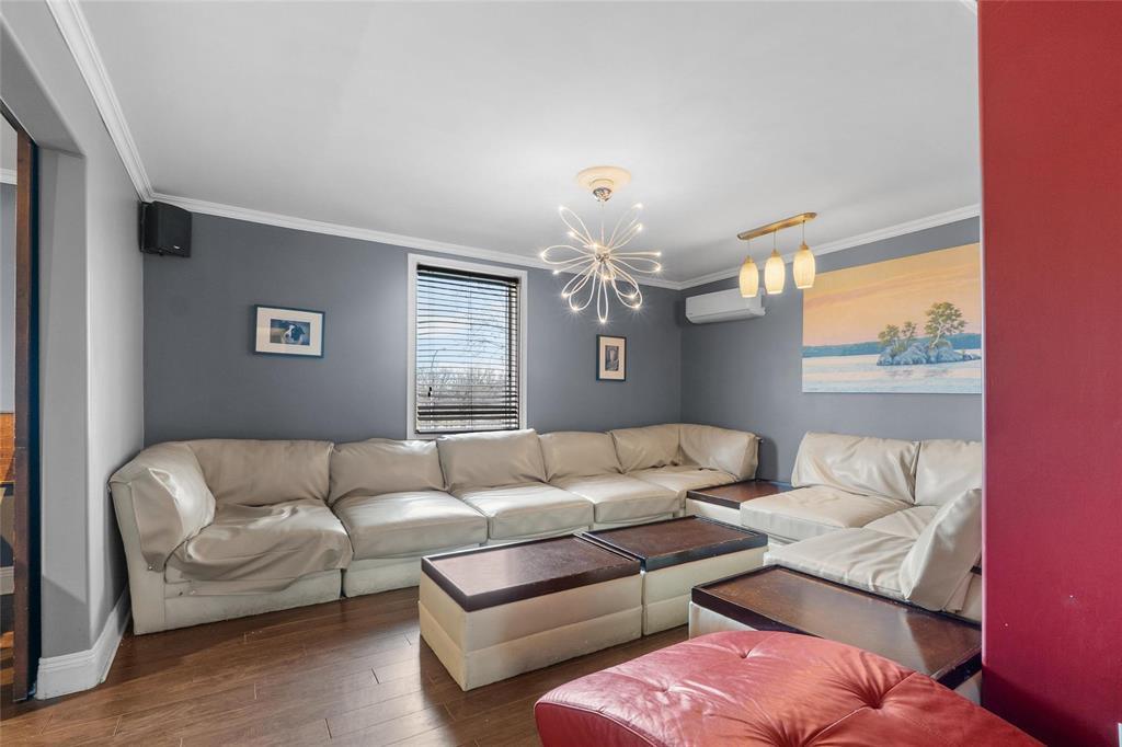 271 Provencher Boulevard