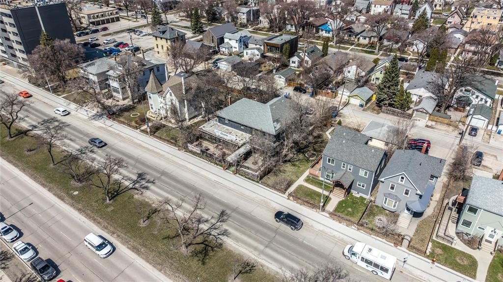 271 Provencher Boulevard