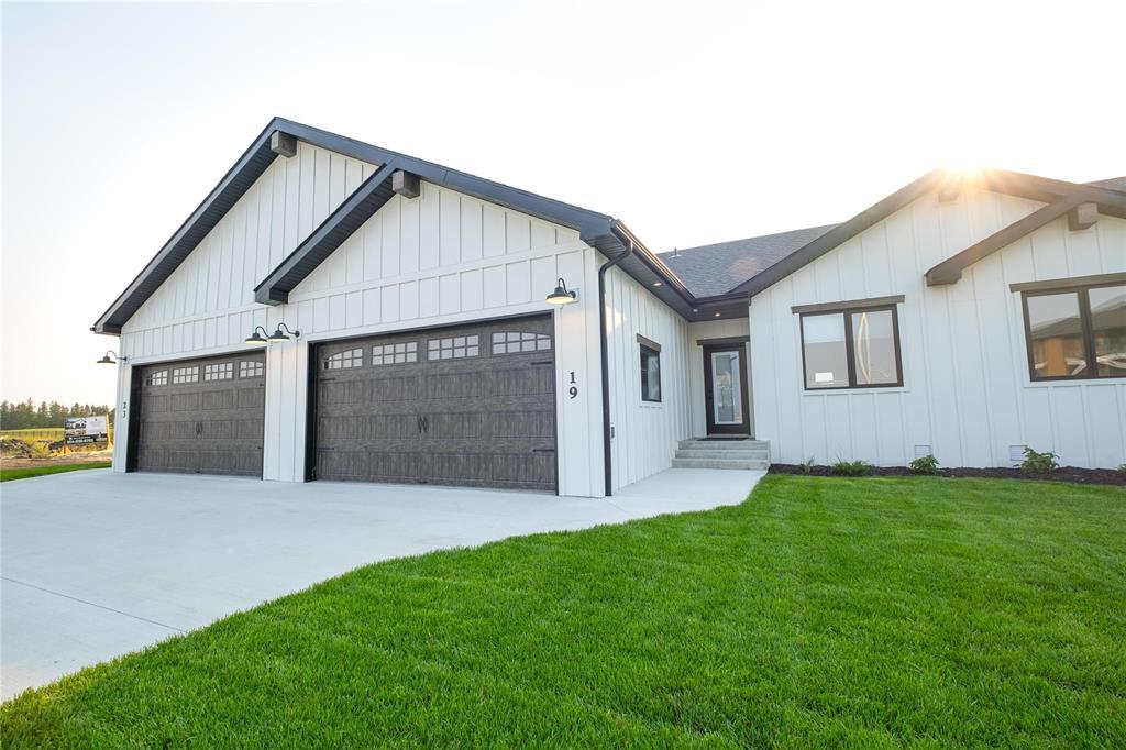 202612019_0.jpg 29 Fairway Drive