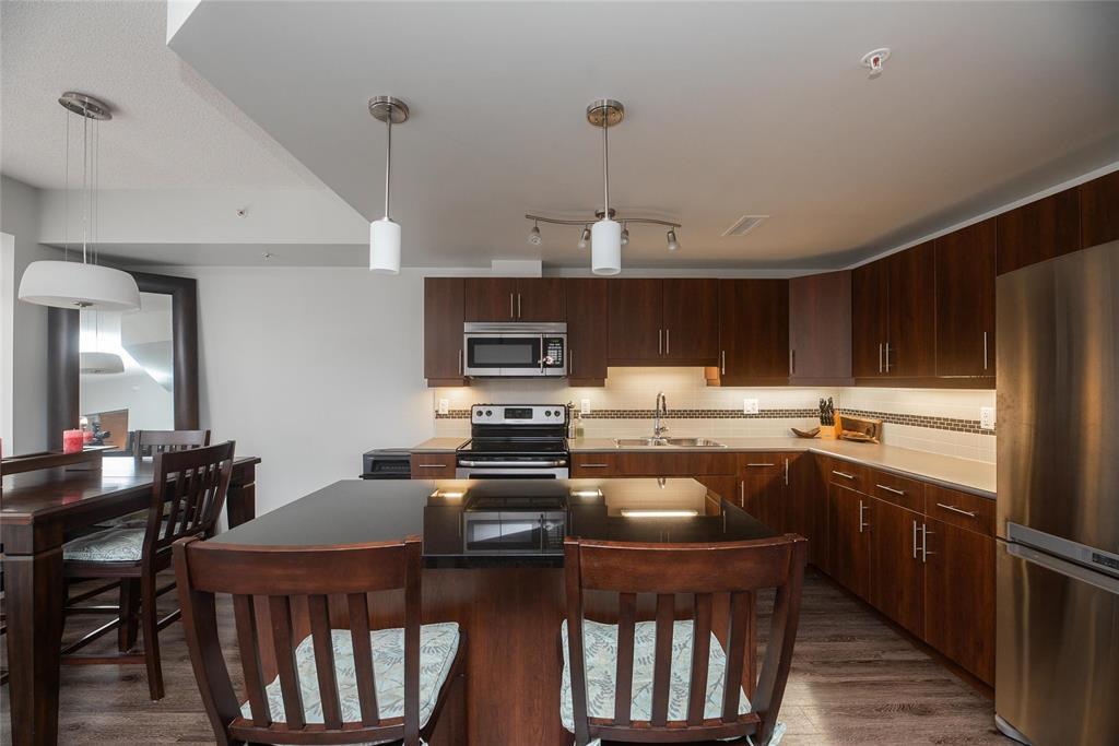 201 25 Amy Street