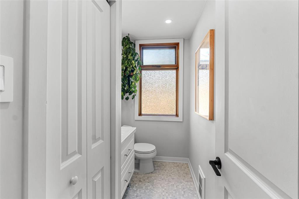 31 Deer Lodge Place
