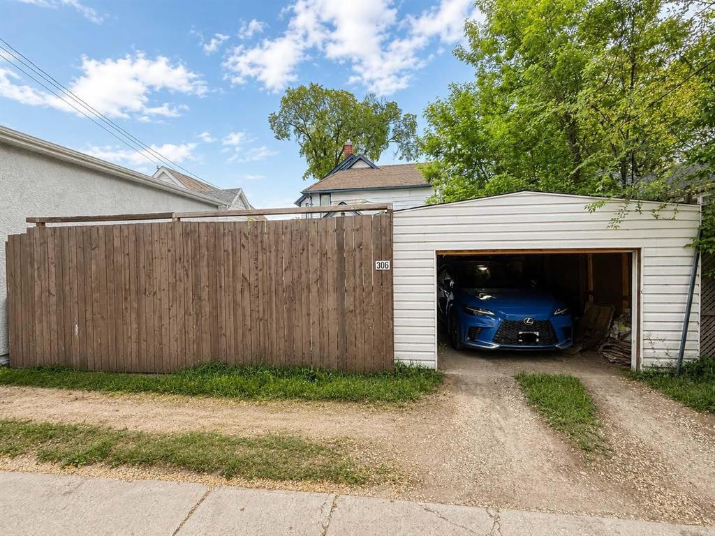 306 Aberdeen Avenue