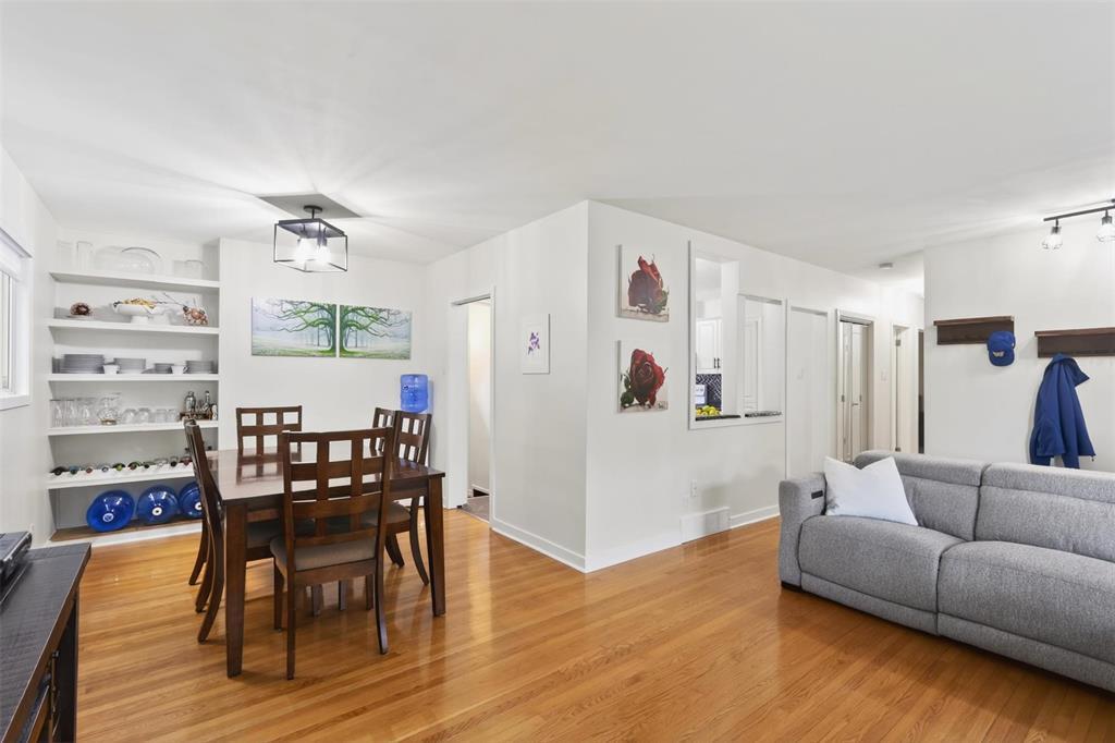 7 Thackeray Avenue