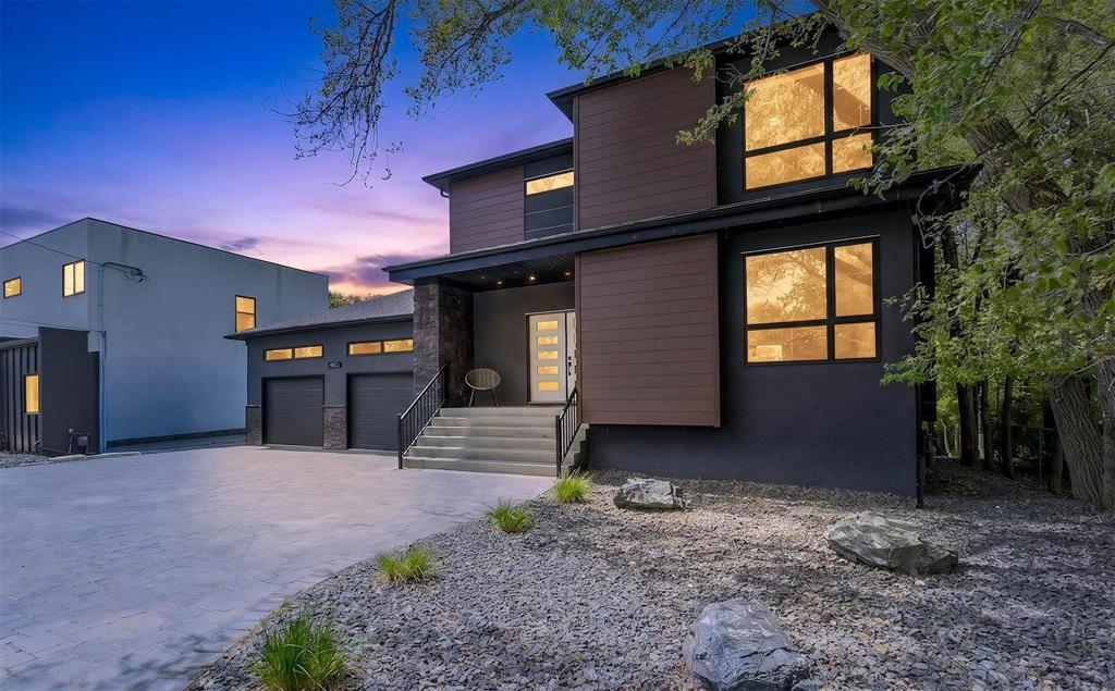 4553 Roblin Boulevard