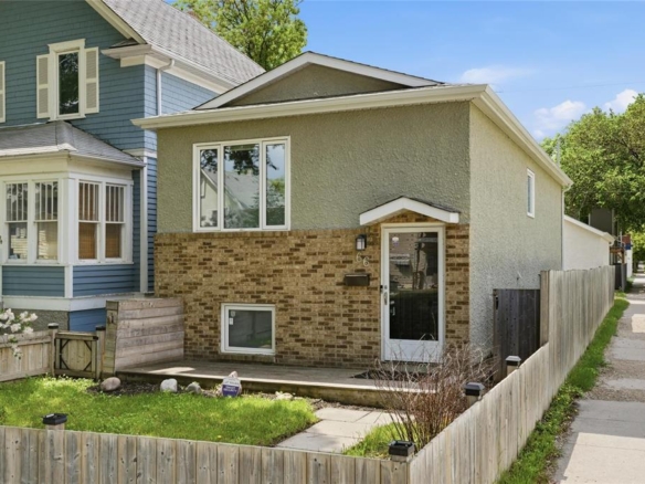 66 Inkster Boulevard