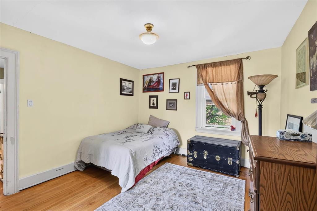 92 Niagara Street