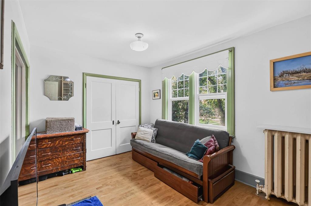 92 Niagara Street