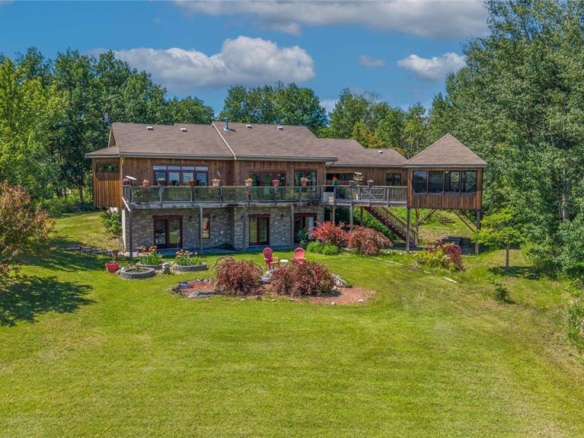 45 Heathwood Drive