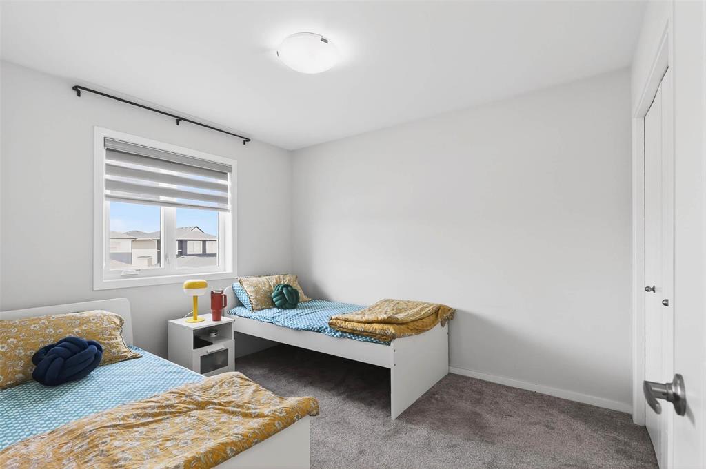 117 Douglas Henning Bay