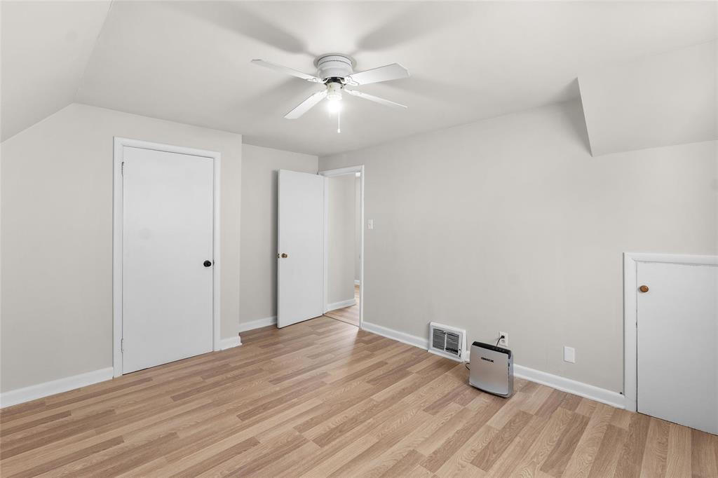 114 7TH S Street