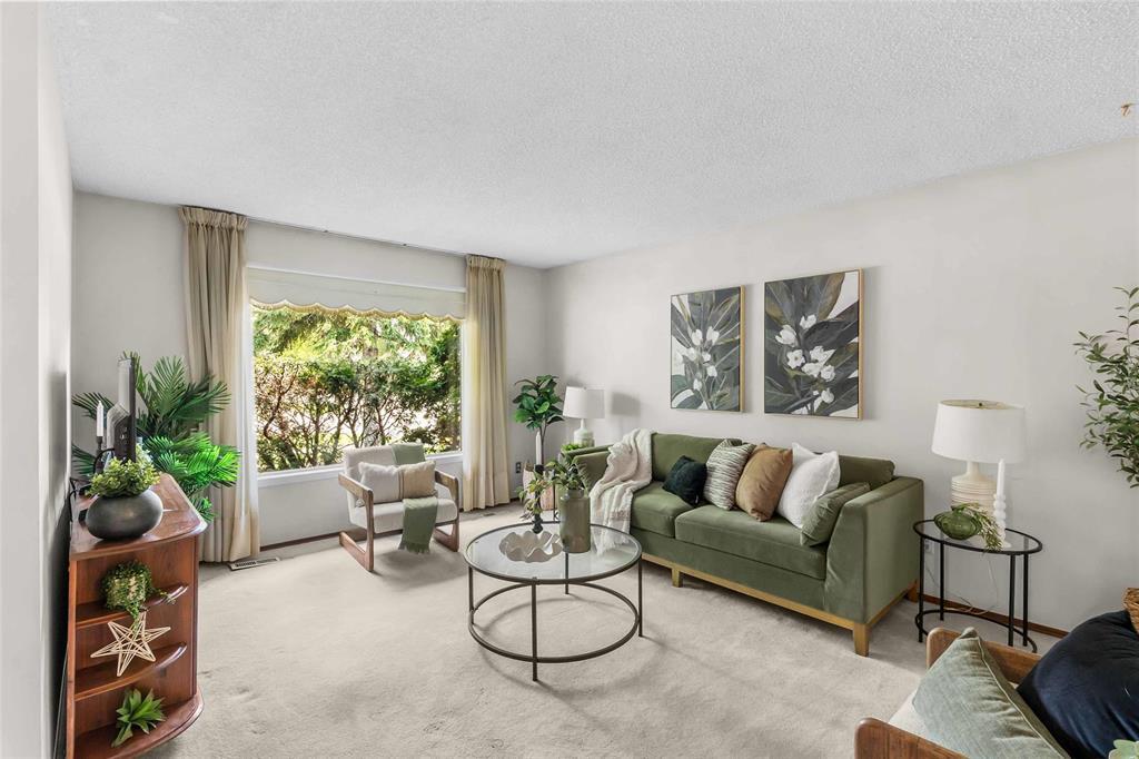 3 Chornick Drive
