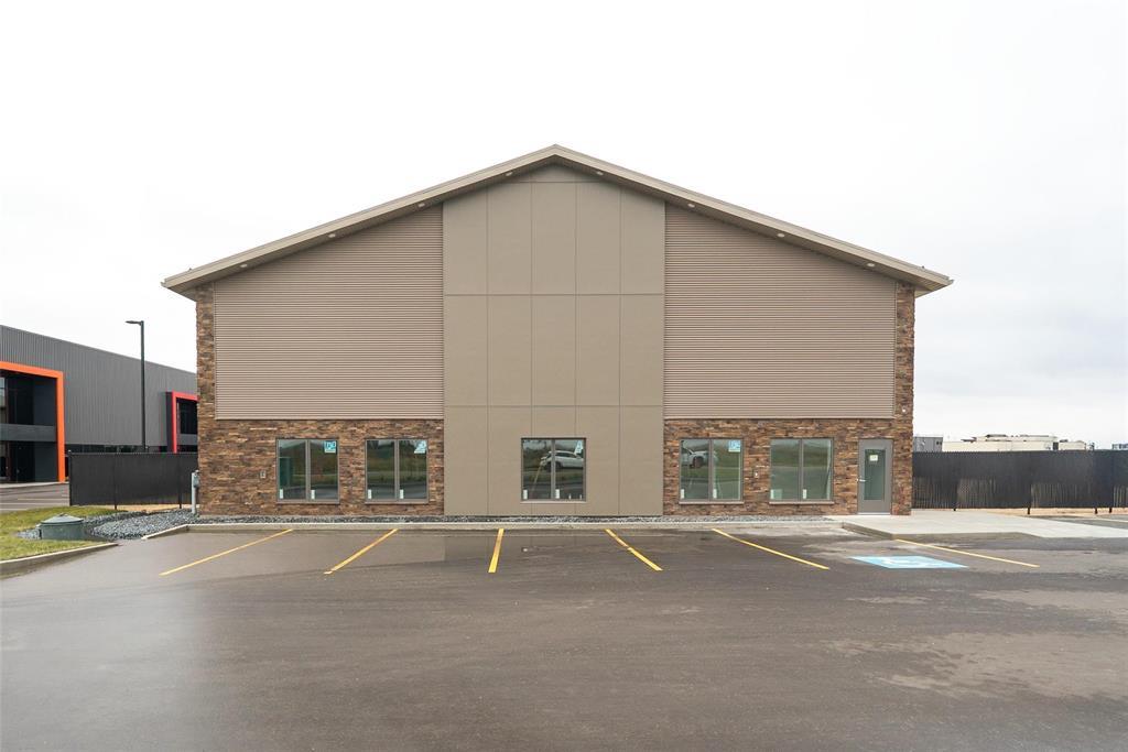 202614216_0.jpg 38 SOUTH LANDING Drive
