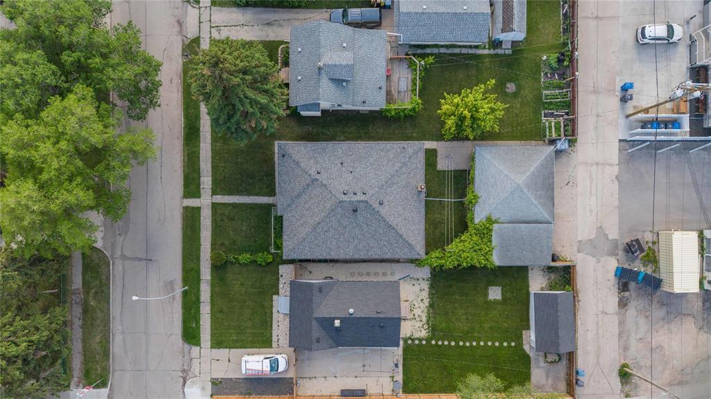 301 Kingsford Avenue