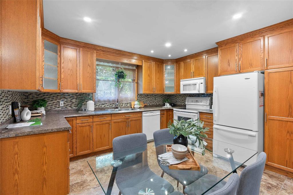 301 Kingsford Avenue
