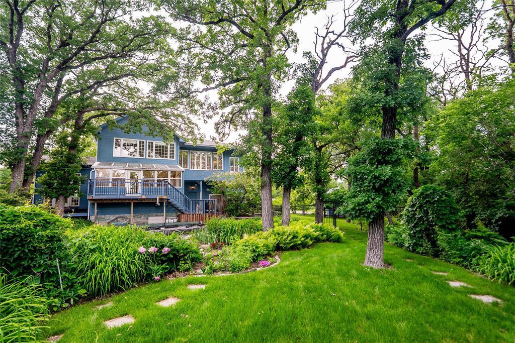 175 Woodhaven Boulevard