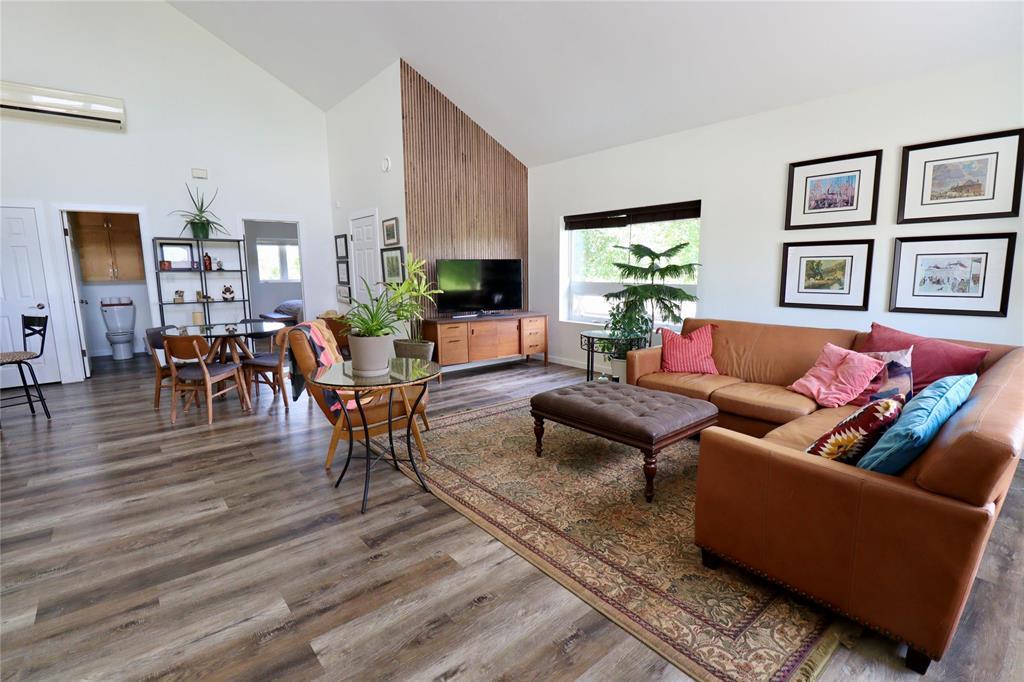 645 Chrypko Drive