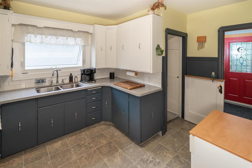 39 Martin Avenue W