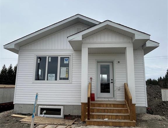 23 McConkey Crescent
