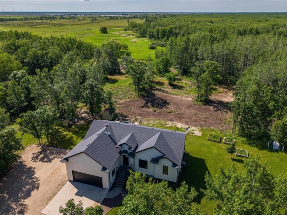 24 MILLAR Drive