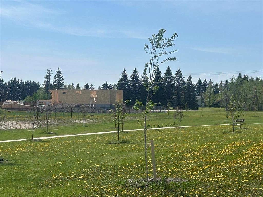 15 McConkey Crescent