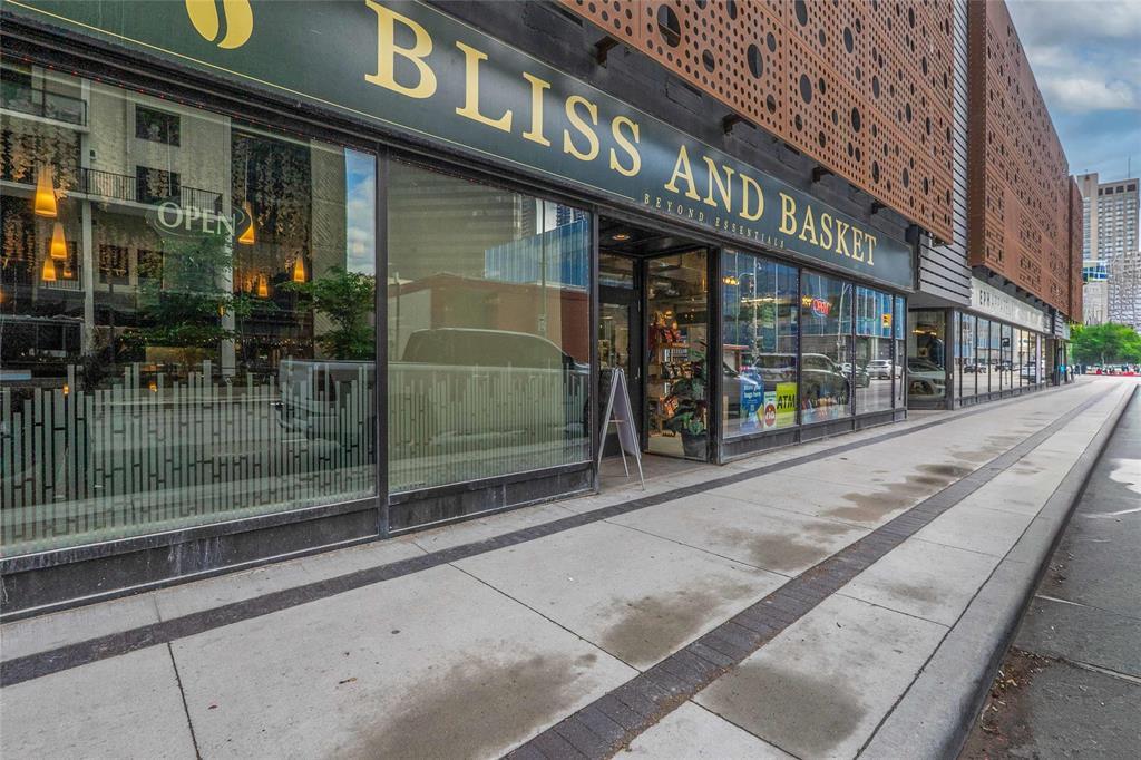 202614496_0.jpg 190 Smith Street