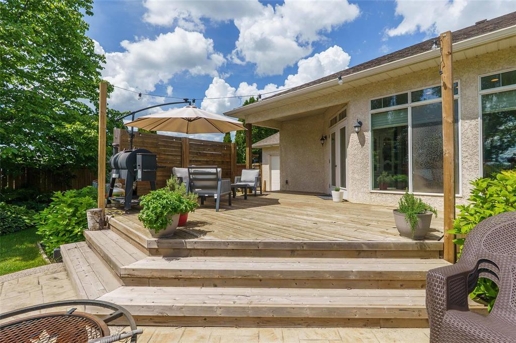 6 Madison Drive