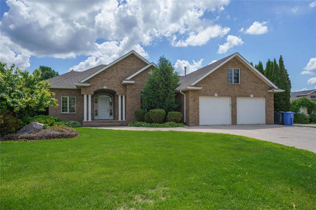 202614951_0.jpg 6 Madison Drive