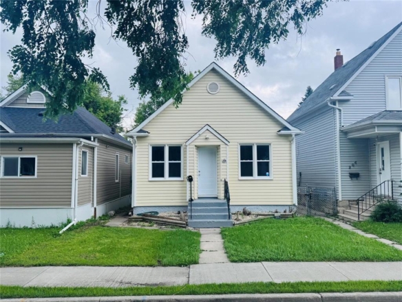 208 Harbison Avenue
