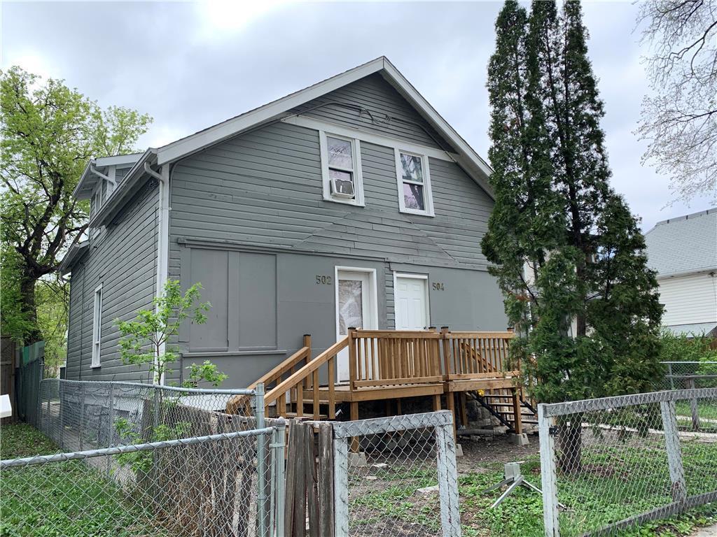 202615621_0.jpg 502 Redwood Avenue