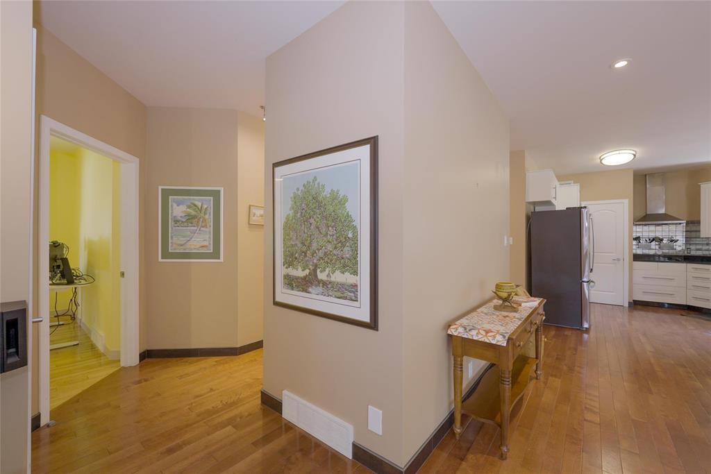 58 Sterling Avenue