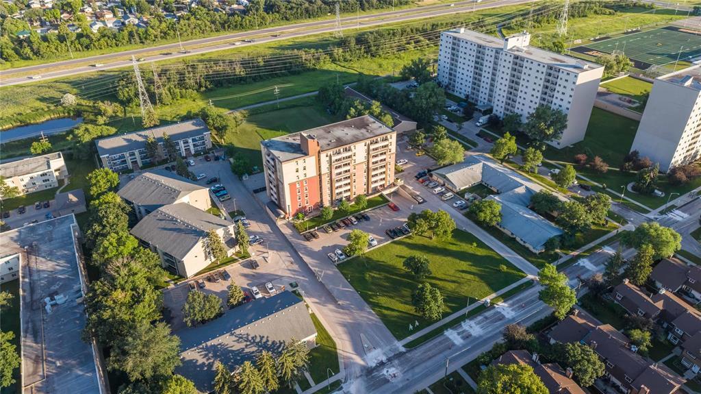 108 180 Beliveau Road