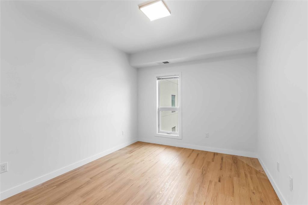 410 1133 Portage Avenue
