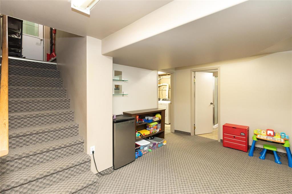 338 10th Street