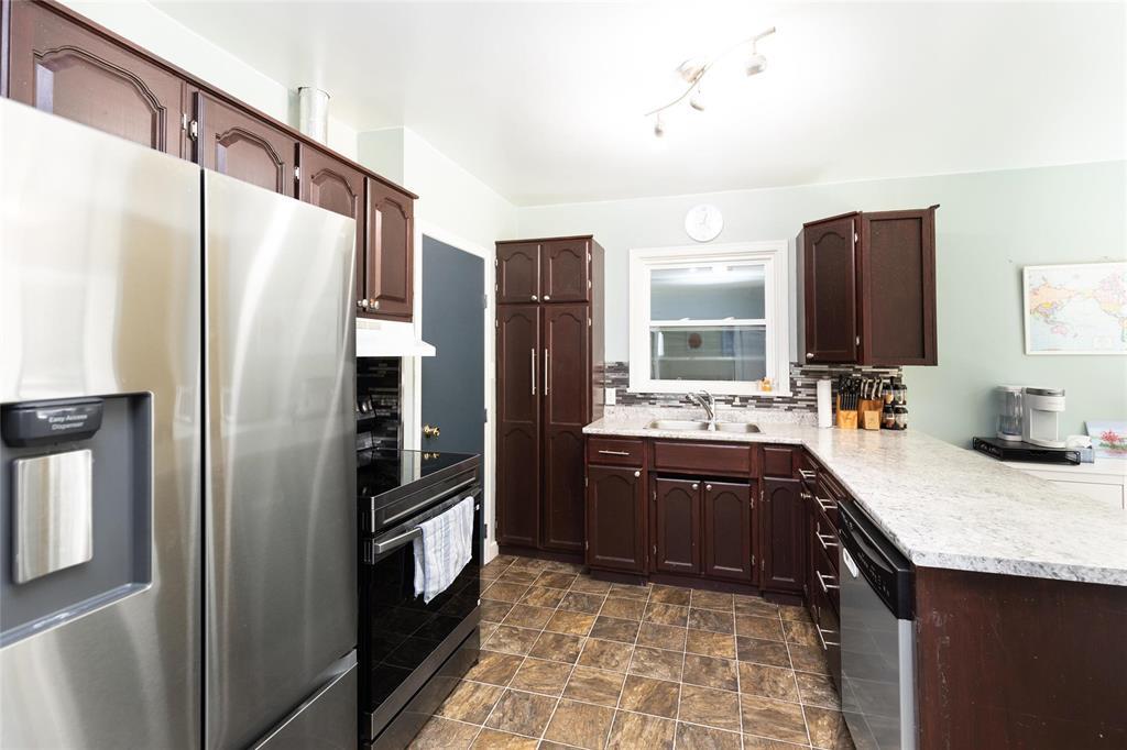 338 10th Street
