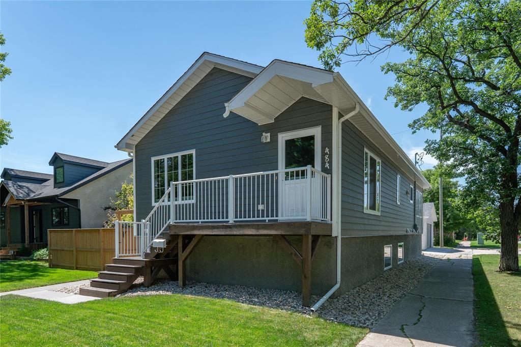 484 Greenacre Boulevard