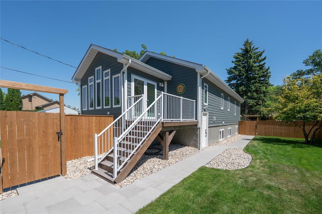 484 Greenacre Boulevard