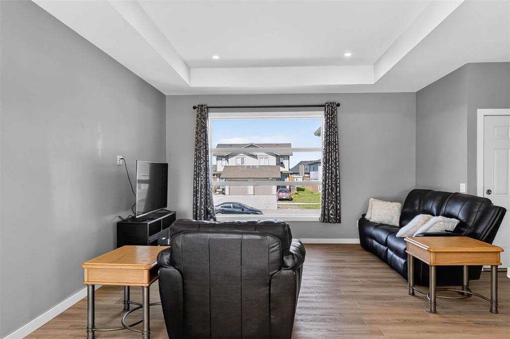 49 Parkhill Crescent