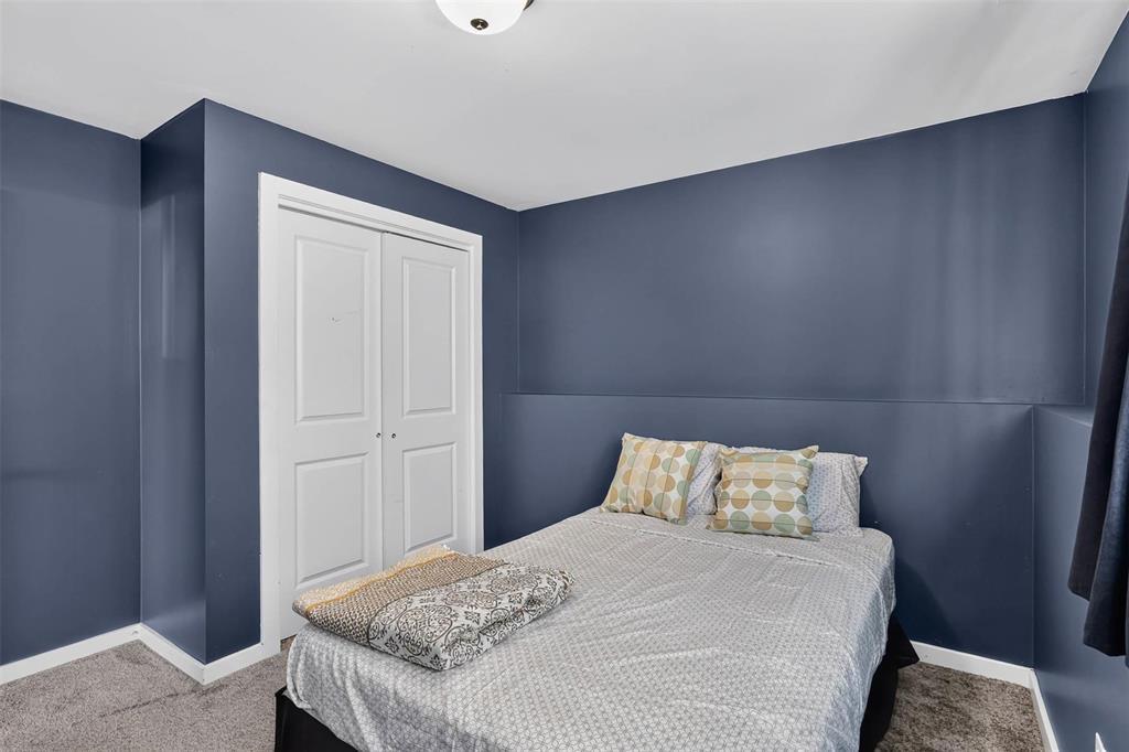 49 Parkhill Crescent