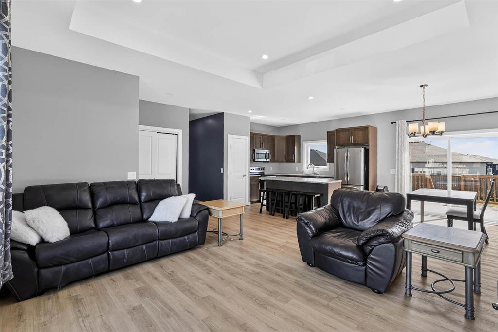 49 Parkhill Crescent