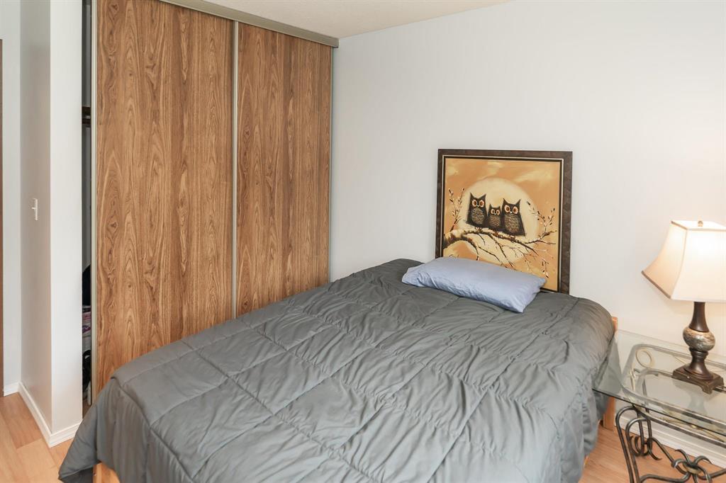 42 Chaldecott Cove