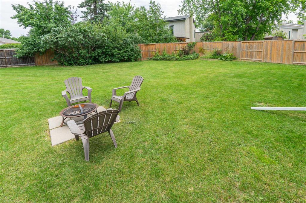 42 Chaldecott Cove