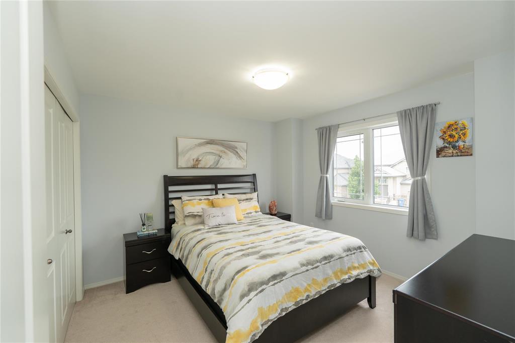 28 Maple Creek Road