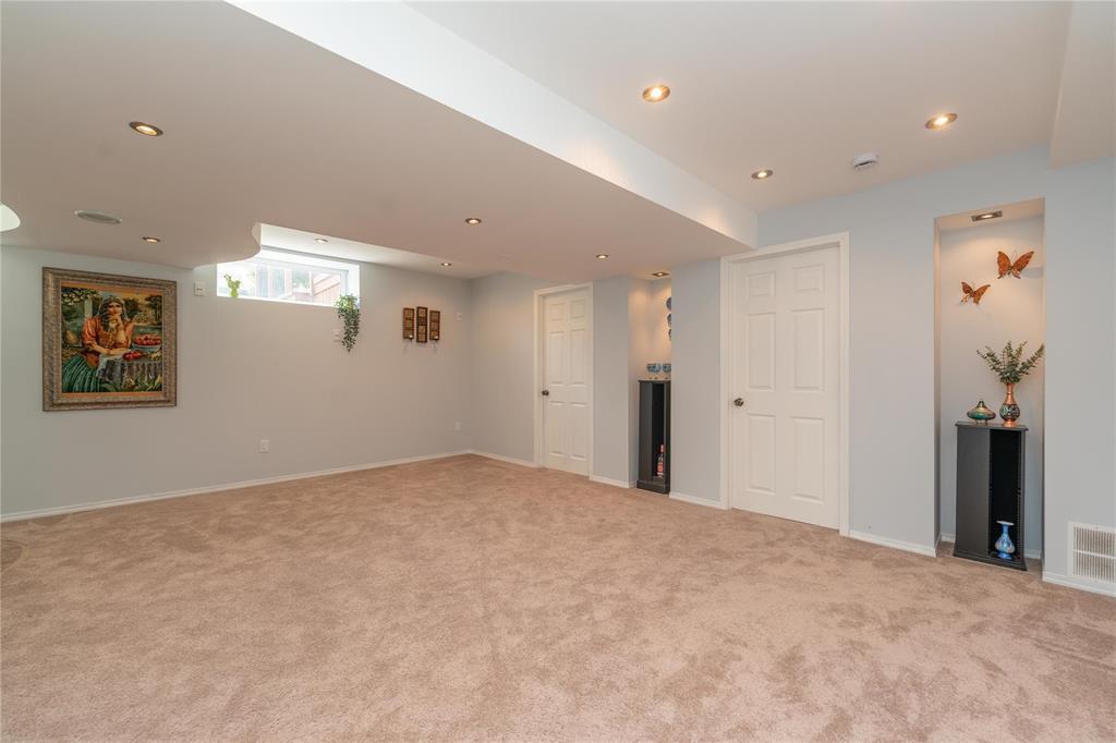 28 Maple Creek Road